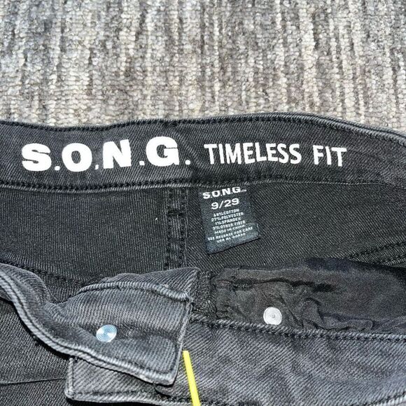 S.O.N.G. Women’s Size 29 Timeless Fit Straight Leg Mom Jeans Black Denim Ripped - Picture 3 of 8